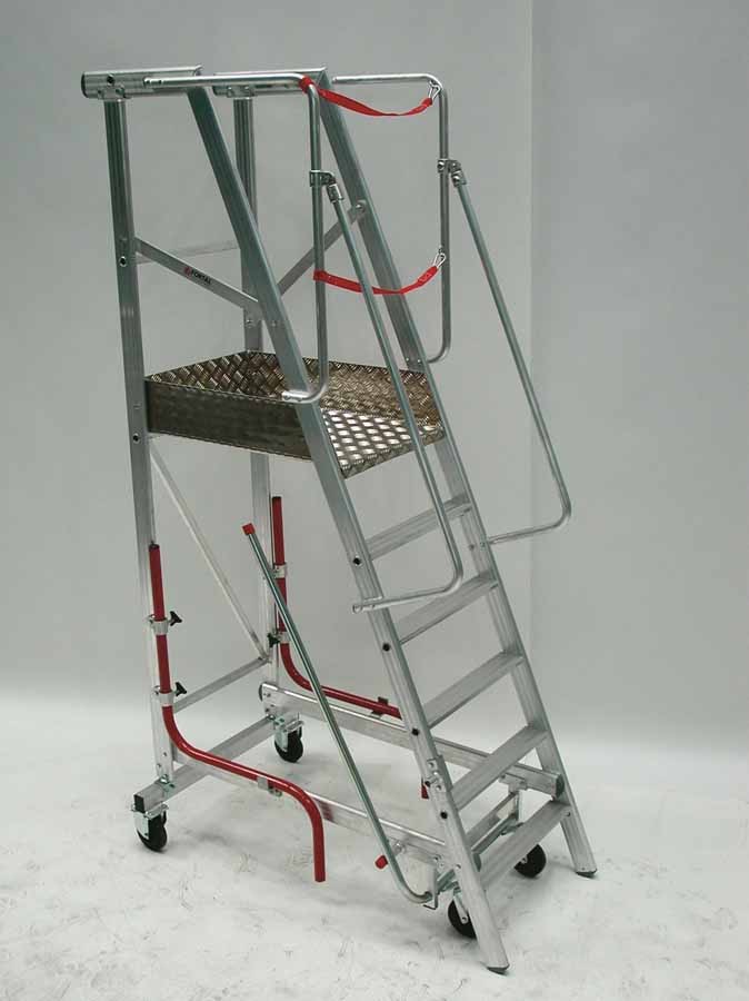 Rolling step ladder